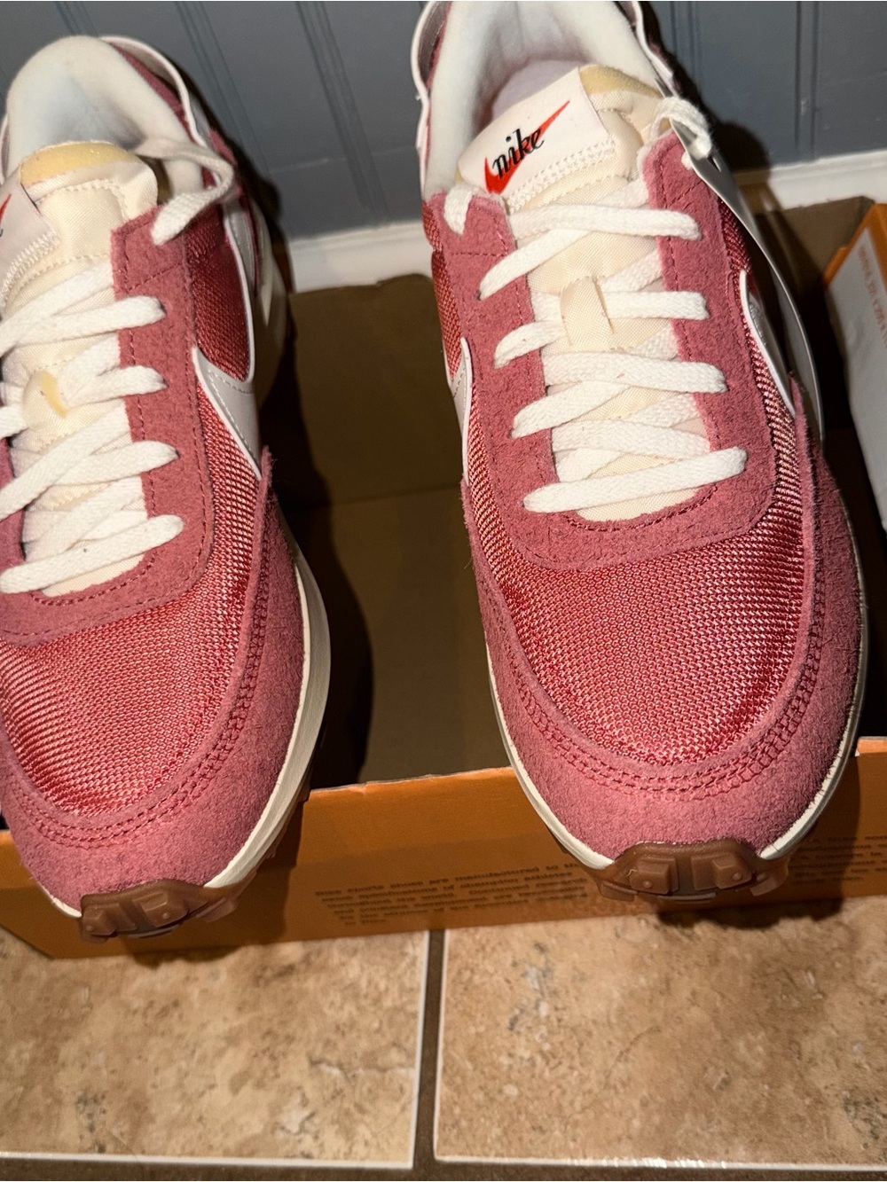 Nike WMNS Waffle Debut VNTG Sneakers - Adobe/Sail/Coconut Milk - Picture 7 of 7